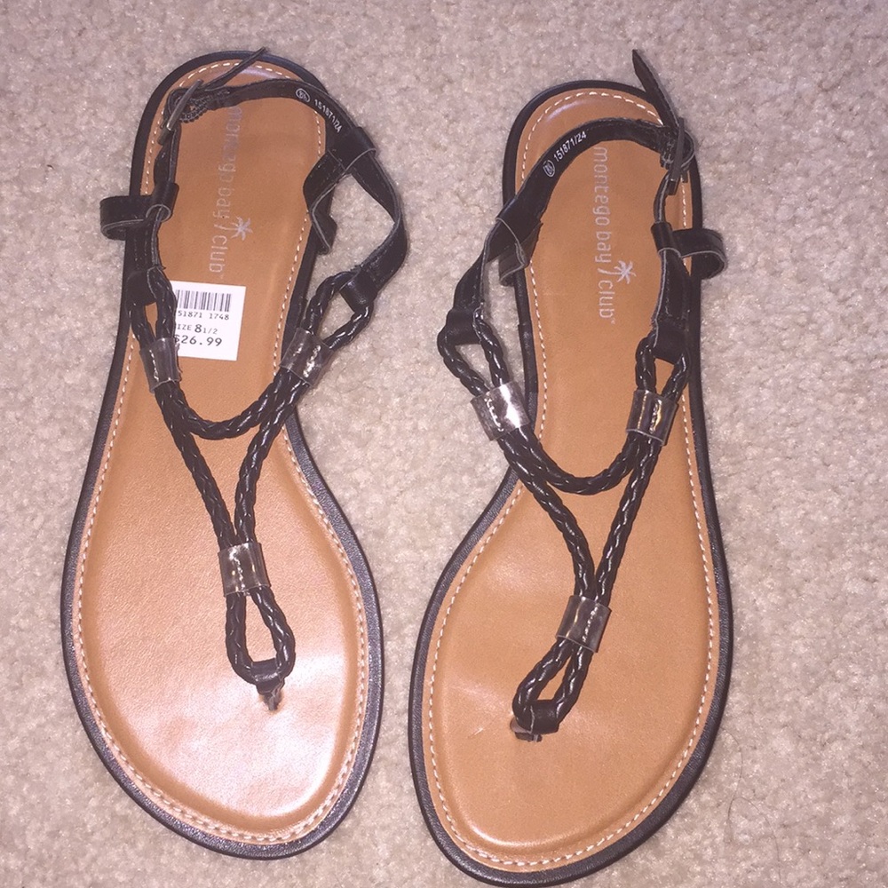Black sandals!